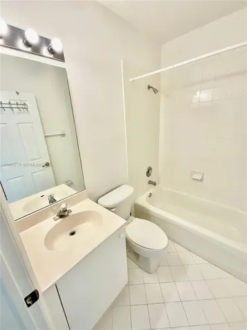 5628 NW 113th Avenue Doral FL 33178