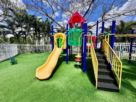 5628 NW 113th Avenue Doral FL 33178