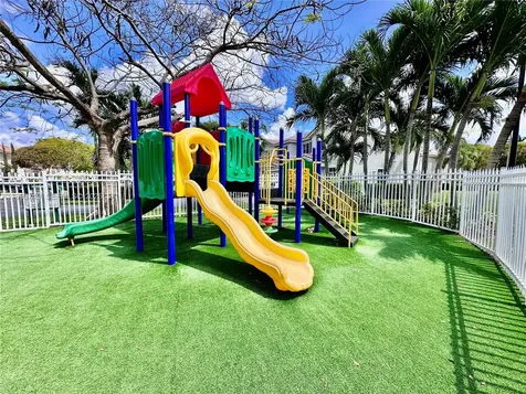 5628 NW 113th Avenue Doral FL 33178