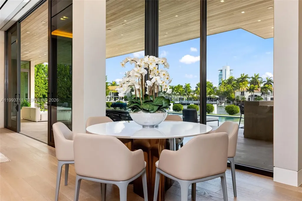 2560 Del Lago Drive Fort Lauderdale FL 33316
