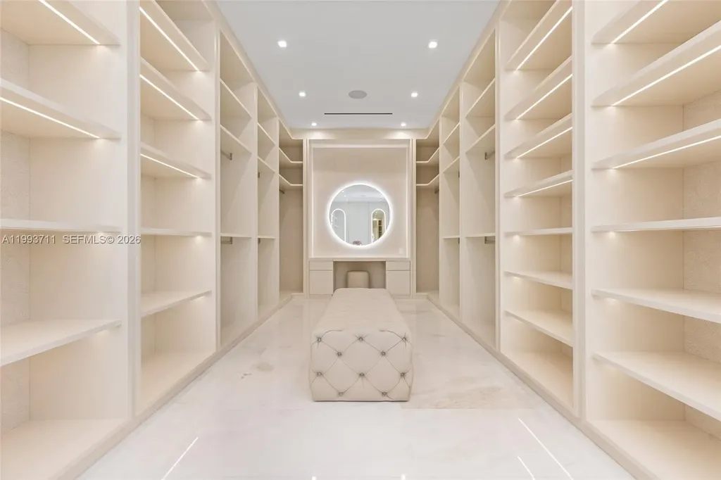 2560 Del Lago Drive Fort Lauderdale FL 33316