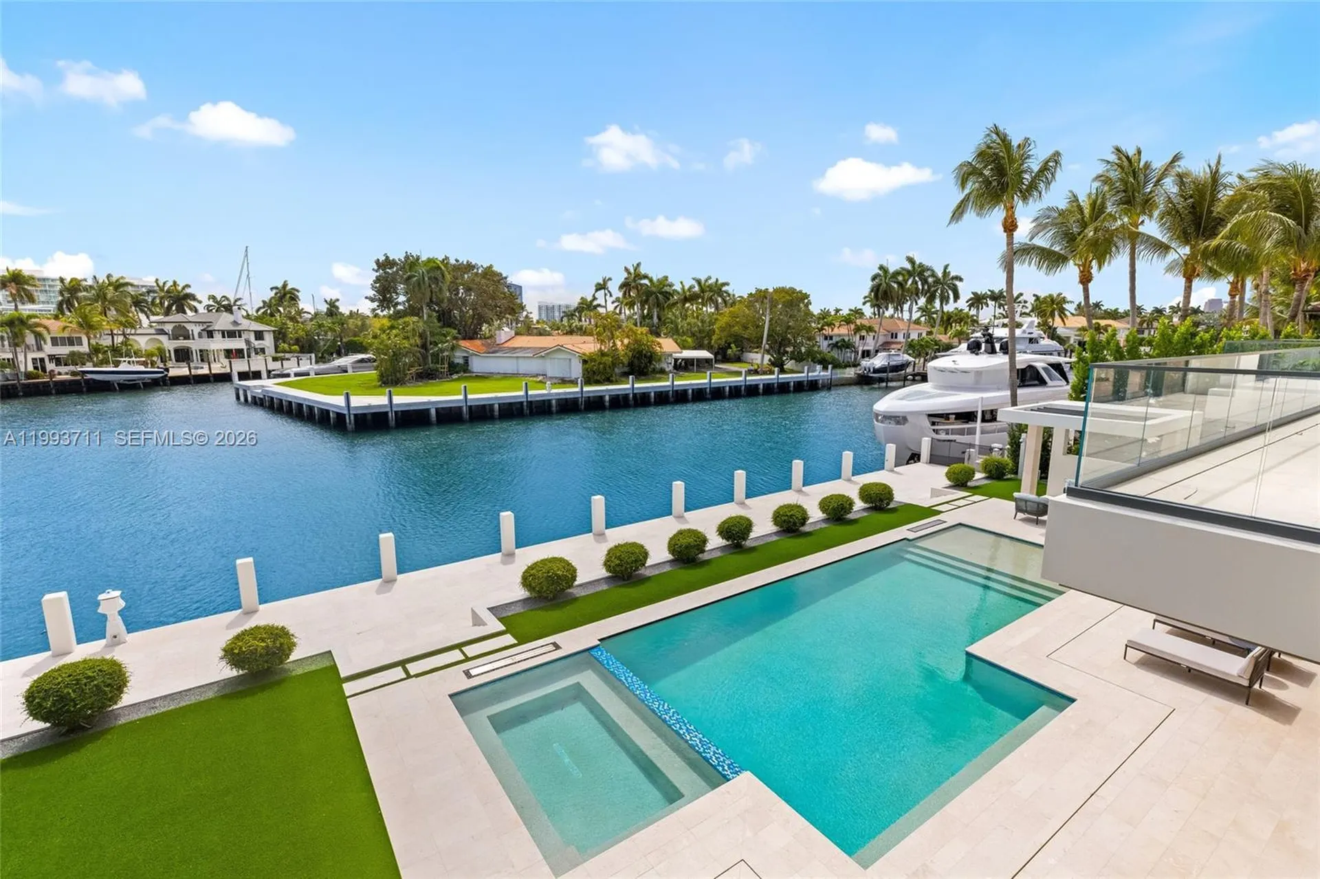 2560 Del Lago Drive Fort Lauderdale FL 33316