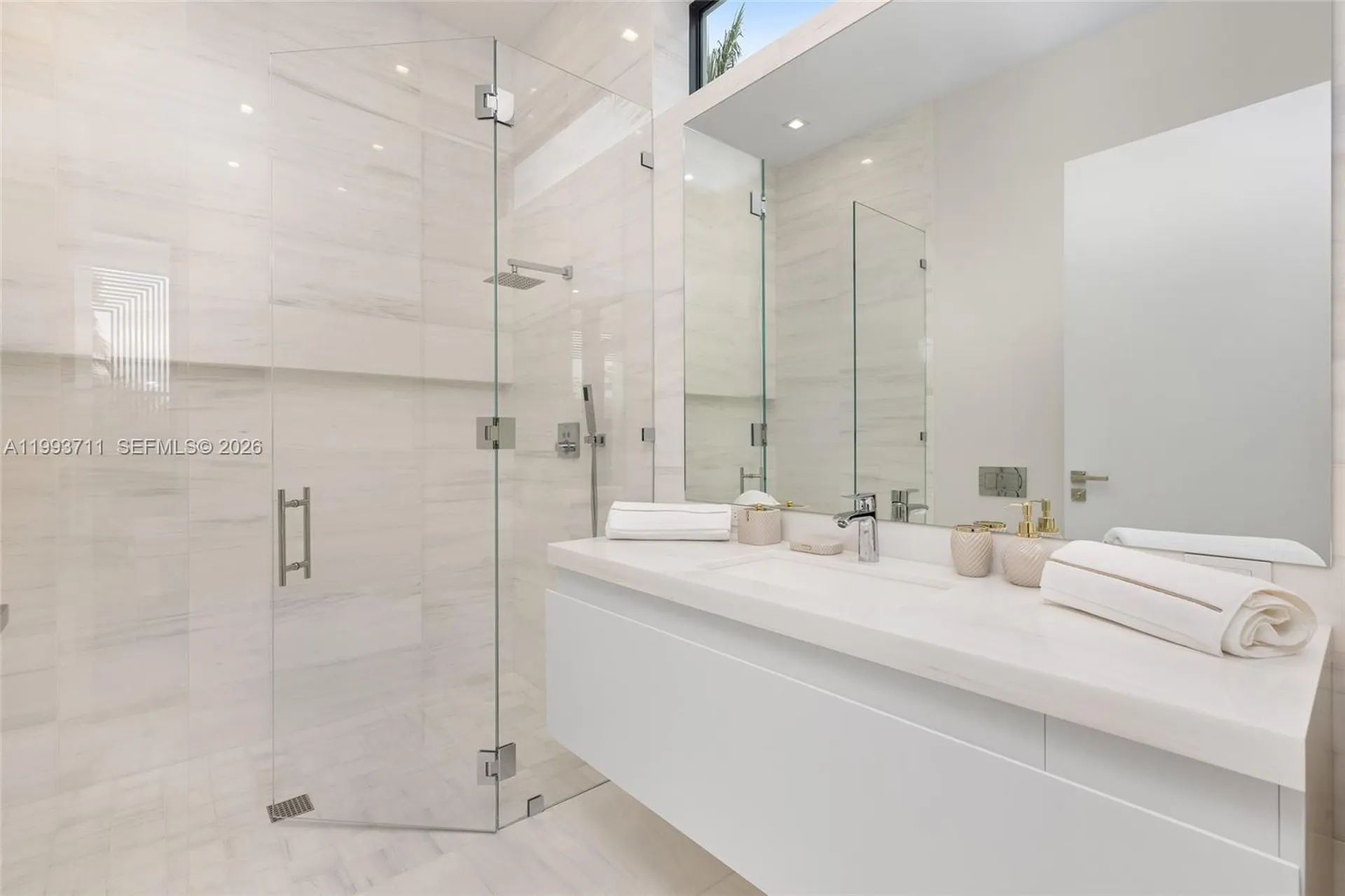 2560 Del Lago Drive Fort Lauderdale FL 33316