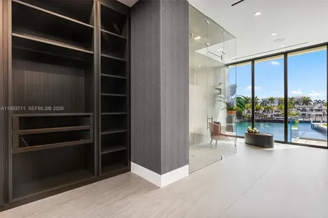 2560 Del Lago Drive Fort Lauderdale FL 33316