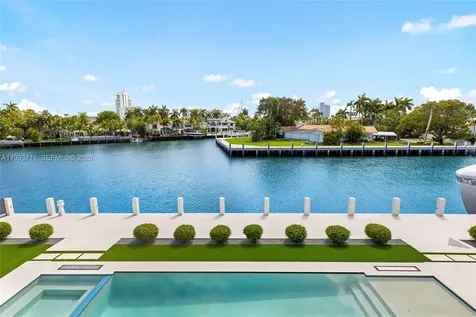 2560 Del Lago Drive Fort Lauderdale FL 33316