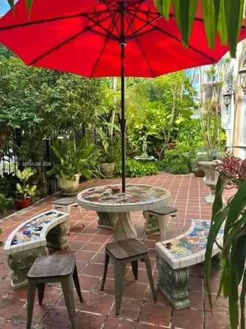 1361 Meridian Avenue Miami Beach FL 33139