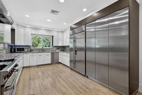 3258 Riviera Drive Coral Gables FL 33134