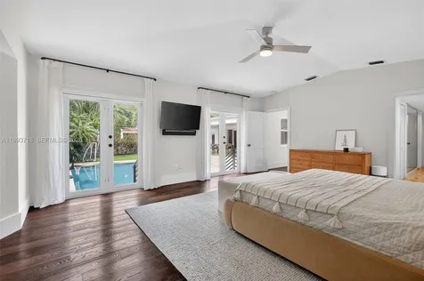 3258 Riviera Drive Coral Gables FL 33134