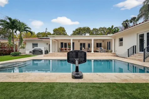 3258 Riviera Drive Coral Gables FL 33134
