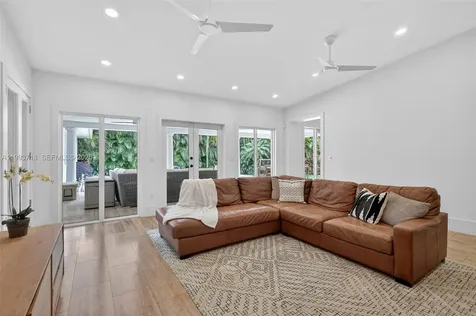 3258 Riviera Drive Coral Gables FL 33134