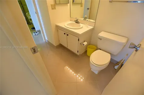 20301 W Country Club Drive Aventura FL 33180