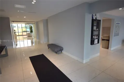 20301 W Country Club Drive Aventura FL 33180