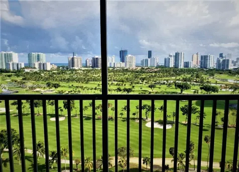 20301 W Country Club Drive Aventura FL 33180
