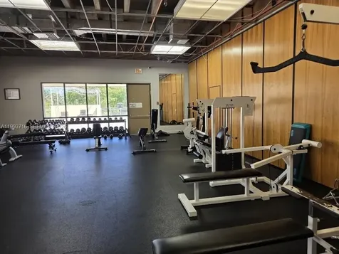 20301 W Country Club Drive Aventura FL 33180