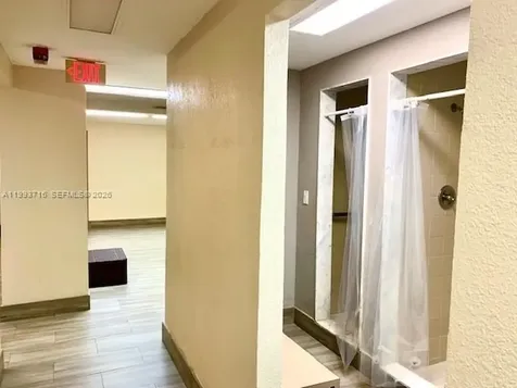 20301 W Country Club Drive Aventura FL 33180