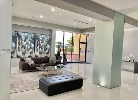 20301 W Country Club Drive Aventura FL 33180