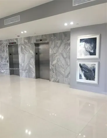 20301 W Country Club Drive Aventura FL 33180