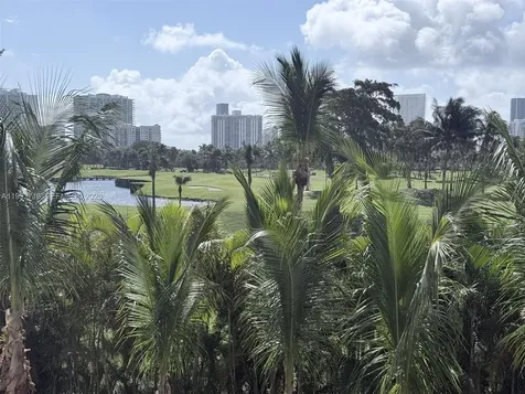 20301 W Country Club Drive Aventura FL 33180