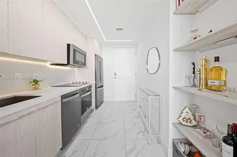 2000 Metropica Way Sunrise FL 33323