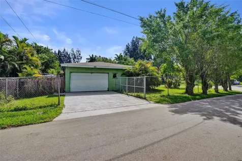 4790 SW 55th Avenue Davie FL 33314