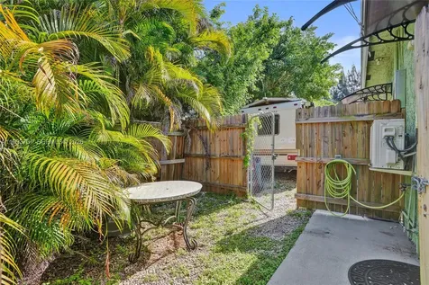 4790 SW 55th Avenue Davie FL 33314