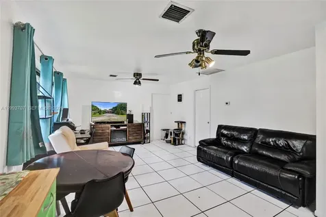4790 SW 55th Avenue Davie FL 33314