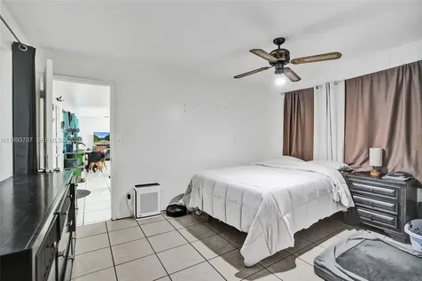 4790 SW 55th Avenue Davie FL 33314