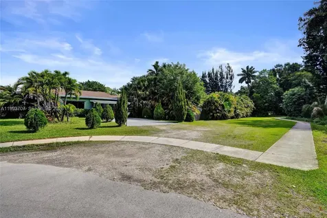 4790 SW 55th Avenue Davie FL 33314