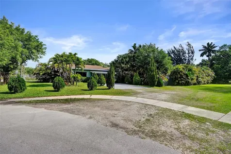 4790 SW 55th Avenue Davie FL 33314