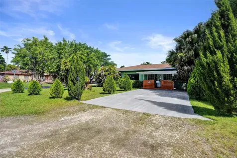 4790 SW 55th Avenue Davie FL 33314
