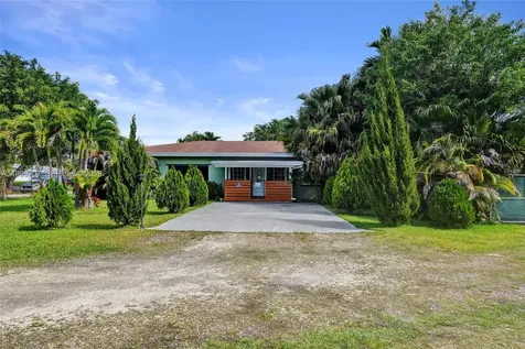 4790 SW 55th Avenue Davie FL 33314