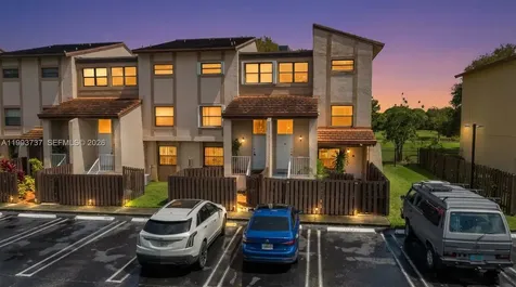 425 W Park Drive Miami FL 33172
