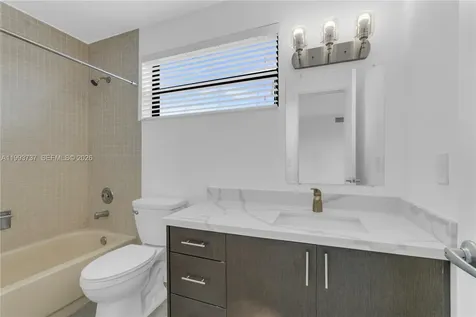 425 W Park Drive Miami FL 33172