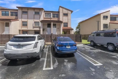 425 W Park Drive Miami FL 33172