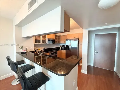 31 SE 5th Street Miami FL 33131