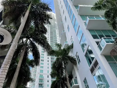 31 SE 5th Street Miami FL 33131