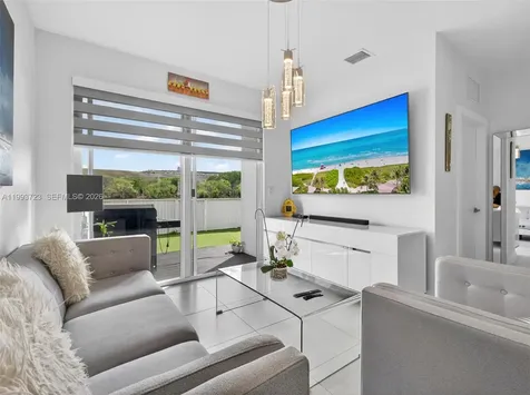 7159 NW 102nd Place Doral FL 33178