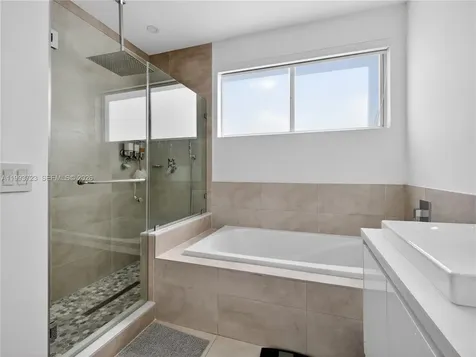 7159 NW 102nd Place Doral FL 33178
