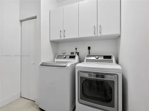 7159 NW 102nd Place Doral FL 33178