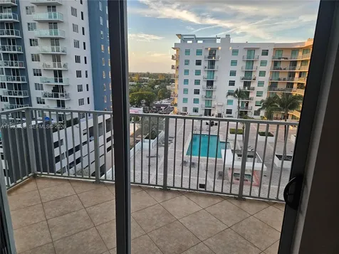 140 S Dixie Highway Hollywood FL 33020