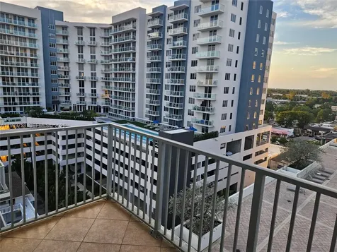 140 S Dixie Highway Hollywood FL 33020