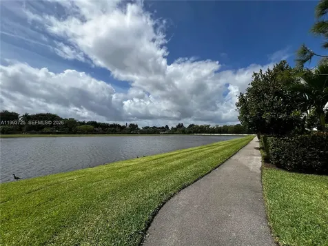 5942 Mustang Manor Davie FL 33314