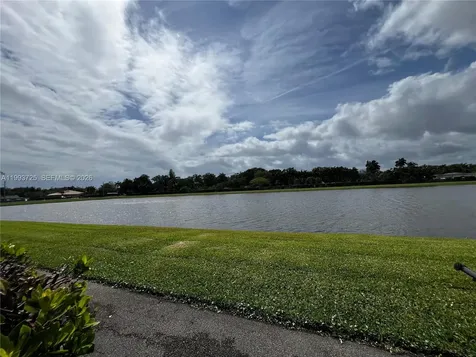 5942 Mustang Manor Davie FL 33314