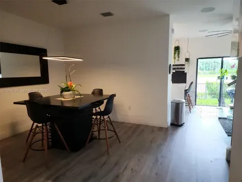 5942 Mustang Manor Davie FL 33314