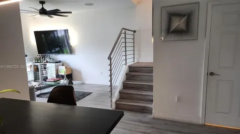 5942 Mustang Manor Davie FL 33314