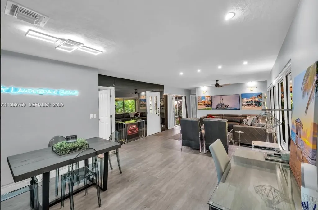 1799 SE 25th Avenue Fort Lauderdale FL 33316