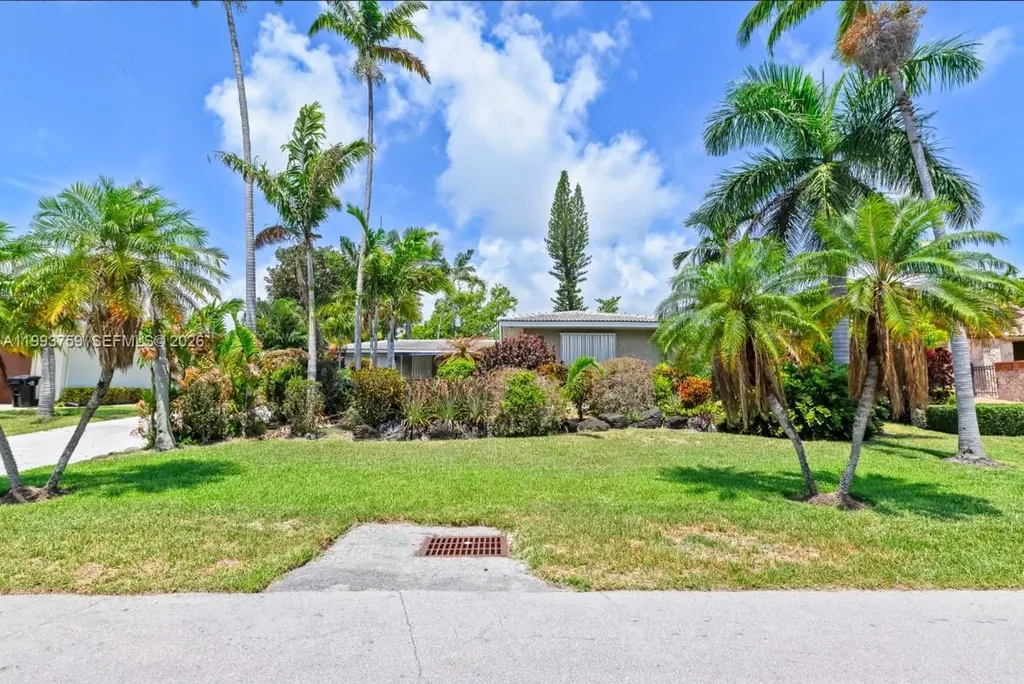 1799 SE 25th Avenue Fort Lauderdale FL 33316