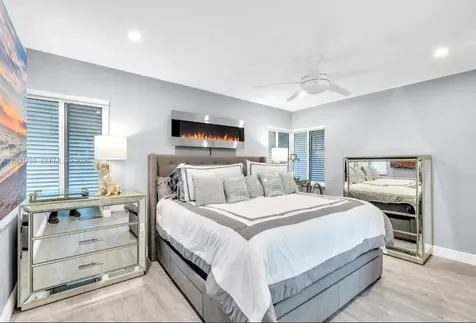 1799 SE 25th Avenue Fort Lauderdale FL 33316