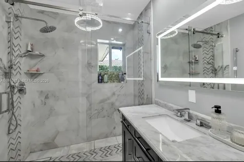 1799 SE 25th Avenue Fort Lauderdale FL 33316