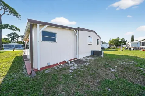 415 E Erie Drive Fort Pierce FL 34946